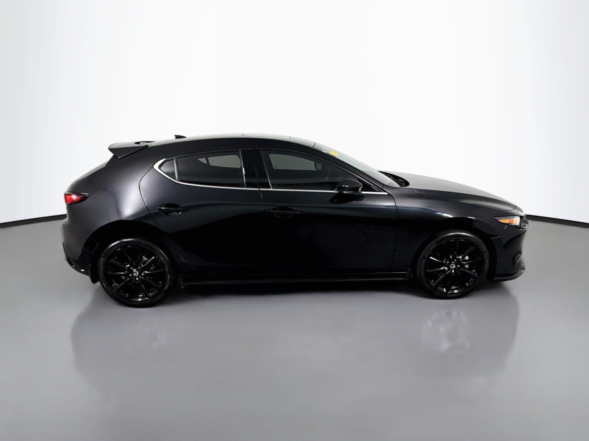 Used 2024 MAZDA MAZDA3 Hatchback w/Premium Plus Pkg AWD/4WD image 8