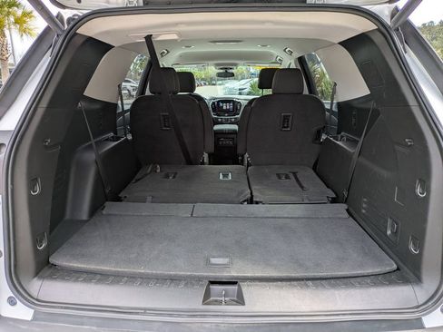 Used 2019 Chevrolet Traverse LT image 13