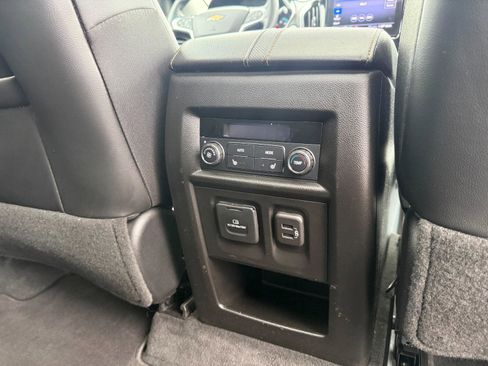 Used 2020 Chevrolet Traverse Premier AWD/4WD image 18