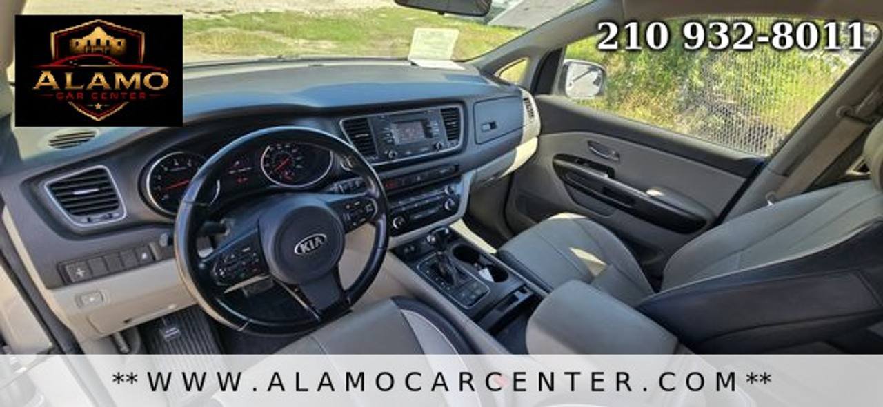 Used 2017 Kia Sedona LX w/ LX Essentials Premium Package FWD image 35