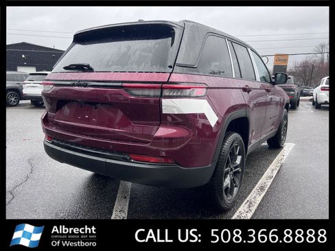 New 2025 Jeep Grand Cherokee Limited image 5