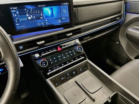 Used 2025 Hyundai Santa Fe Calligraphy AWD/4WD image 26