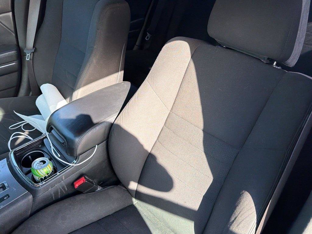 Used 2014 Dodge Charger R/T w/ Blacktop Package RWD image 10
