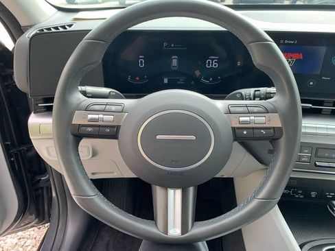 Used 2024 Hyundai Kona SEL FWD image 20