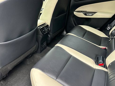 Used 2024 Lexus NX 250 FWD image 12