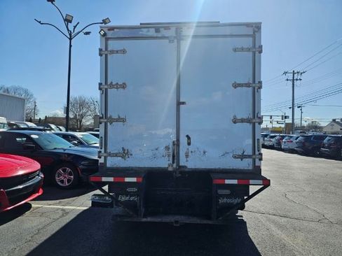 Used 2017 Ford E-450 and Econoline 450 Super Duty w/ Power Windows & Locks Group image 5