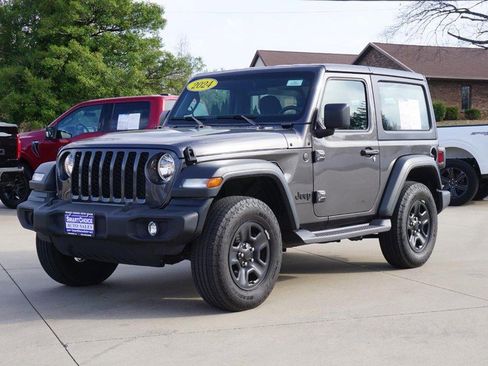 Used 2024 Jeep Wrangler Sport image 7