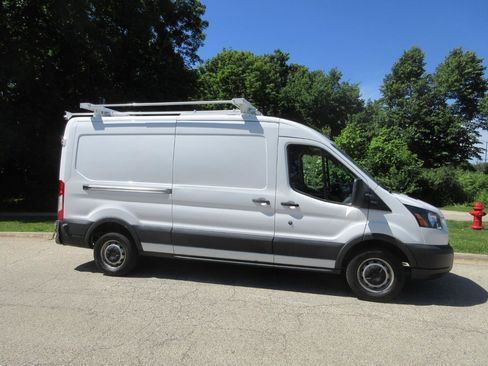 Used 2018 Ford Transit 250 148 Medium Roof w/ Interior Upgrade Package RWD image 5