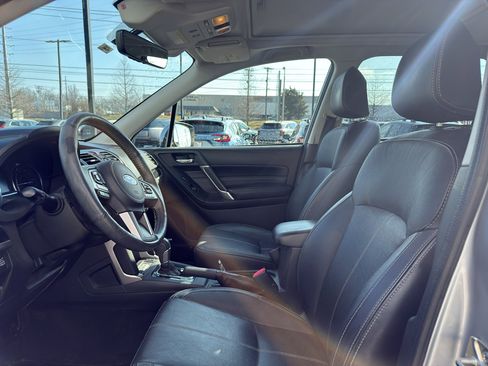 Used 2018 Subaru Forester 2.5i Touring w/ Popular Package #2 image 9