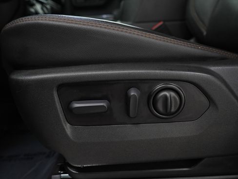 Used 2022 GMC Sierra 1500 AT4 image 26