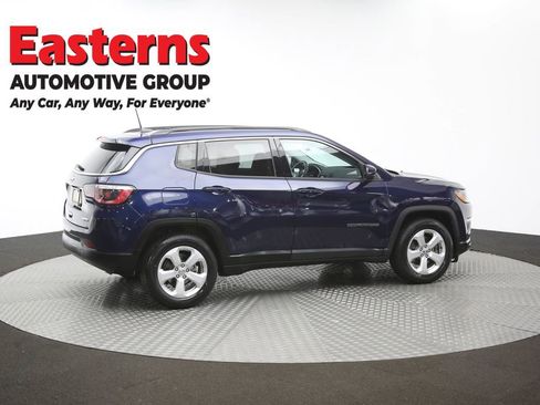 Used 2019 Jeep Compass Latitude FWD image 42