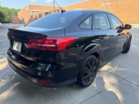 Used 2017 Ford Focus S FWD image 5