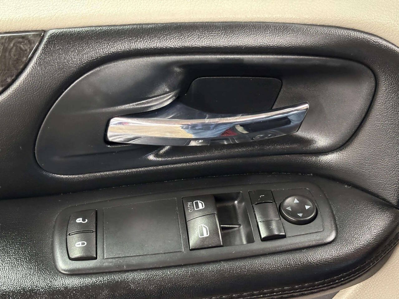 Used 2016 Dodge Grand Caravan SE w/ Quick Order Package 29E SE FWD image 35