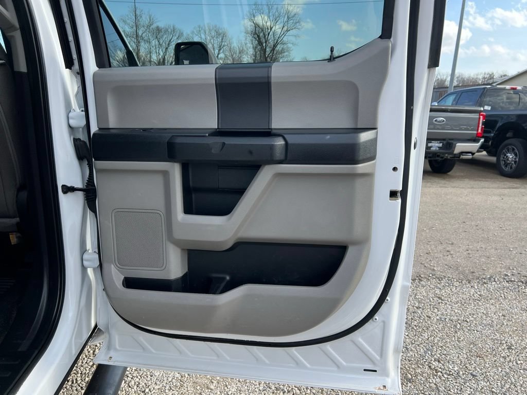 Used 2020 Ford F350 XL w/ Power Equipment Group AWD/4WD image 17