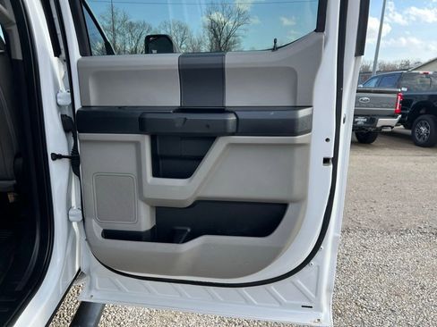 Used 2020 Ford F350 XL w/ Power Equipment Group image 17