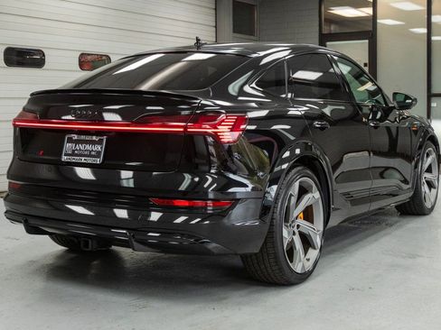Used 2023 Audi e-tron S Prestige w/ Prestige Package AWD/4WD image 38