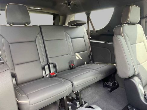 New 2026 Chevrolet Suburban Premier w/ Sun And Tow Package AWD/4WD image 16