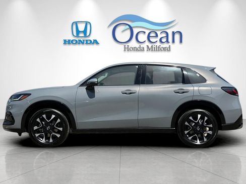 New 2026 Honda HR-V EX-L image 2
