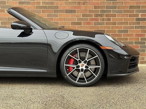 New 2026 Porsche 911 Carrera 4S image 11