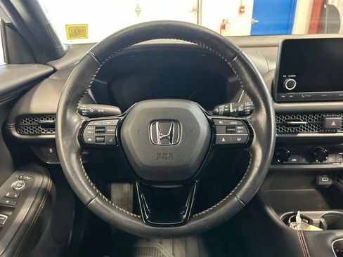 Certified 2025 Honda HR-V Sport image 16