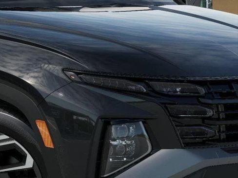 New 2025 Hyundai Tucson Limited image 9