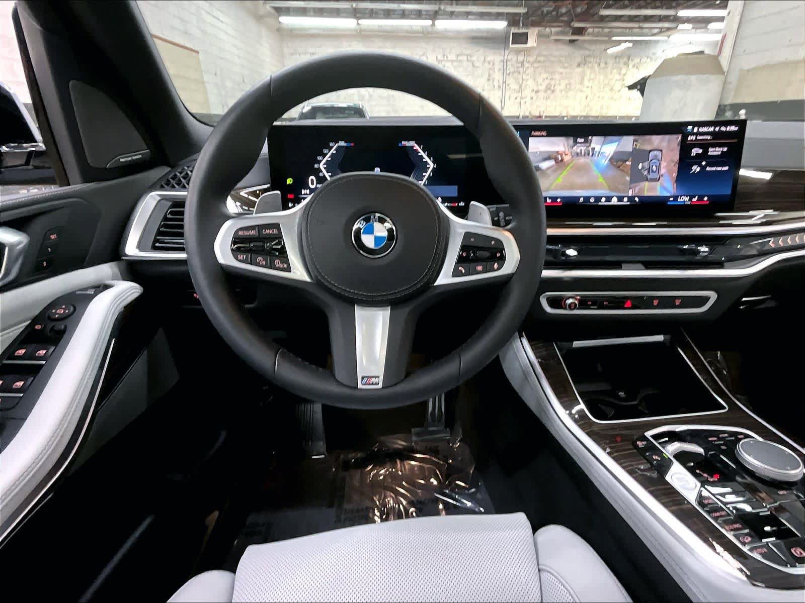 Used 2026 BMW X5 xDrive40i AWD/4WD image 9