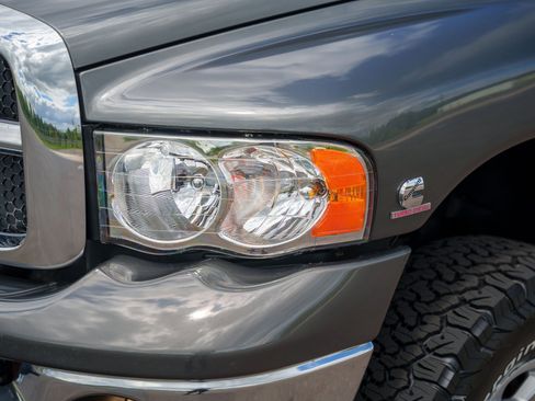 Used 2003 Dodge Ram 2500 Truck ST AWD/4WD image 36