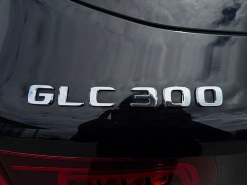 Used 2022 Mercedes-Benz GLC 300 4MATIC image 9