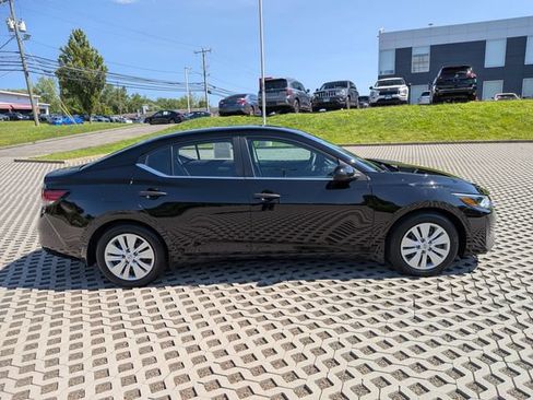 Used 2024 Nissan Sentra S FWD image 2