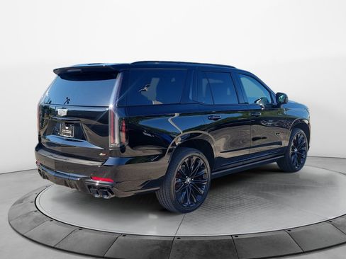 New 2026 Cadillac Escalade V w/ LPO, ONYX Package AWD/4WD image 7