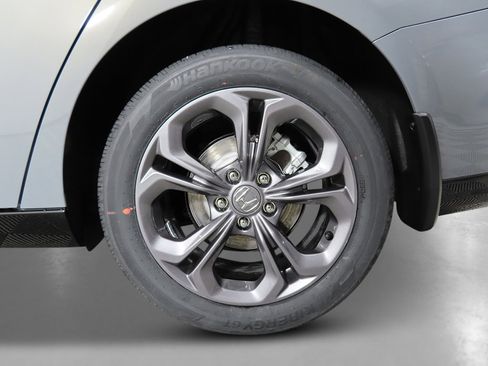 New 2026 Honda Accord EX-L image 9