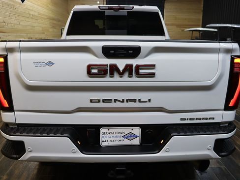 Used 2024 GMC Sierra 2500 Denali w/ Denali Reserve Package image 4