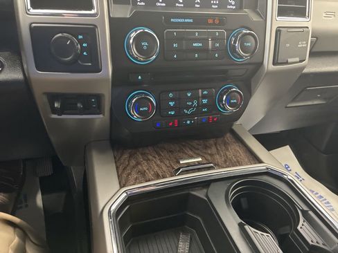 Used 2018 Ford F350 Lariat w/ Lariat Ultimate Package AWD/4WD image 51