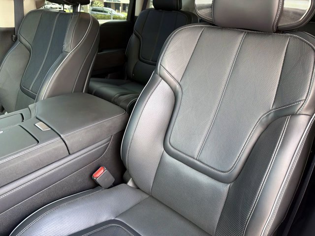 Used 2025 INFINITI QX80 Sensory AWD/4WD image 17