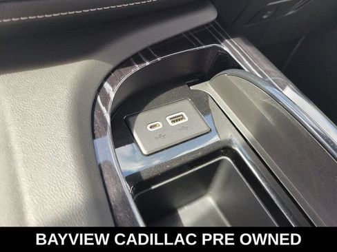 Used 2021 Cadillac Escalade Sport w/ LPO, Illumination Package AWD/4WD image 37
