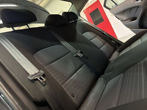 Used 2018 Kia Forte S w/ S Technology Package FWD image 26