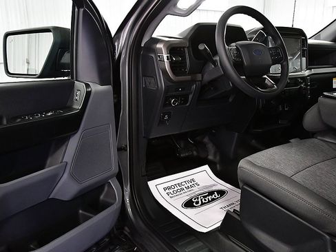 New 2025 Ford F150 XL w/ Equipment Group 103A High image 17