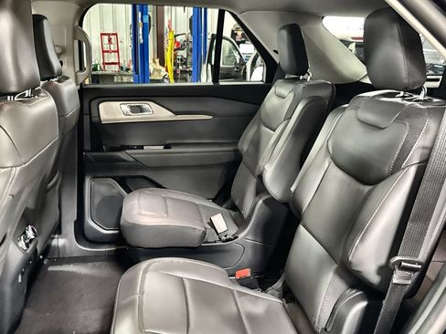 New 2026 Ford Explorer Active w/ Active Comfort Package AWD/4WD image 25