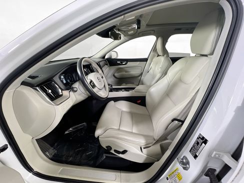 Used 2020 Volvo XC60 T5 Inscription image 21