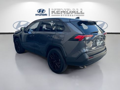Used 2025 Toyota RAV4 LE FWD image 4