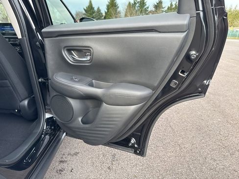 New 2026 Honda HR-V LX image 16
