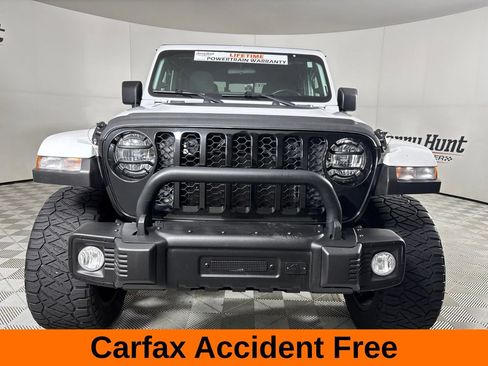 Used 2022 Jeep Gladiator Sport AWD/4WD image 3