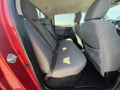 Used 2021 Toyota Tacoma SR w/ SR Convenience Package image 8