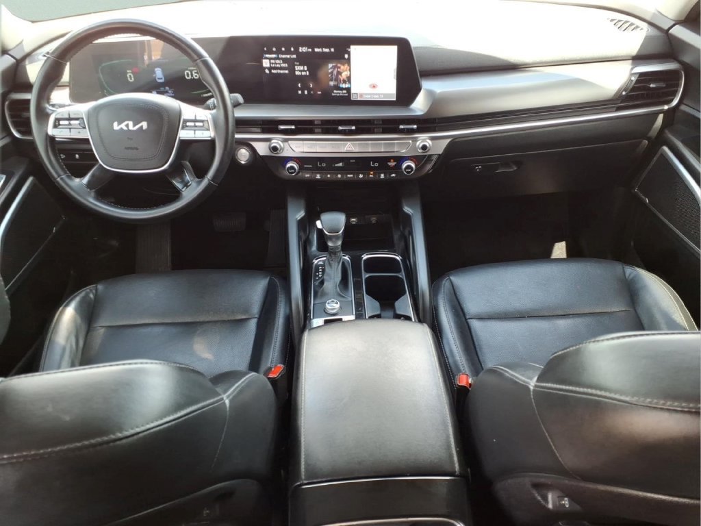 Used 2023 Kia Telluride LX FWD image 18