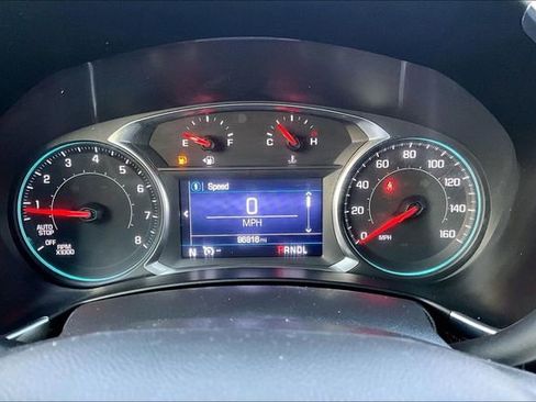 Used 2022 Chevrolet Equinox LT image 12