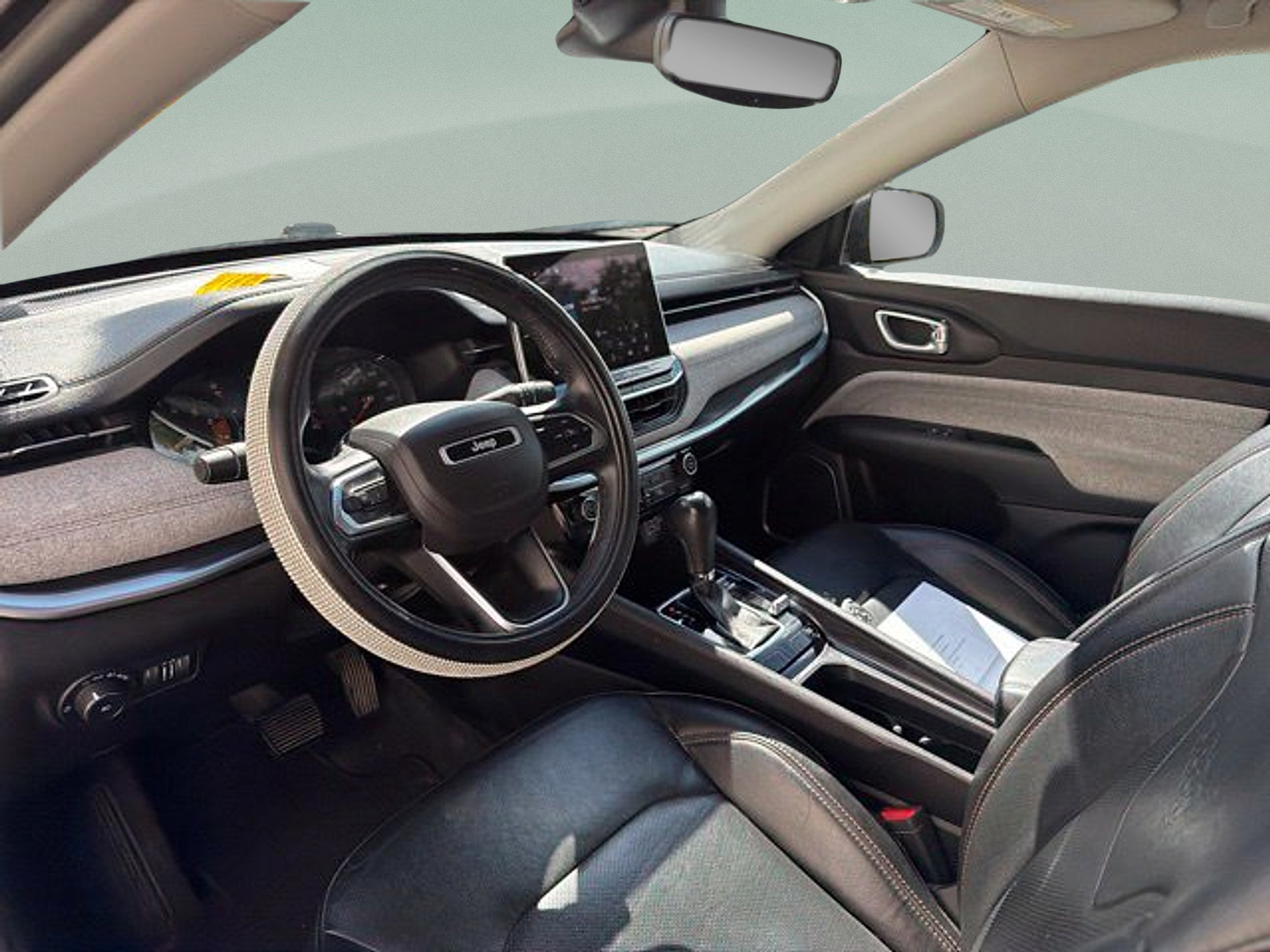 Used 2022 Jeep Compass Latitude AWD/4WD image 11