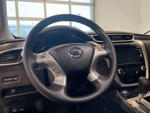 Used 2018 Nissan Murano S image 14