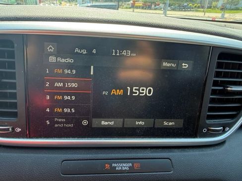 Certified 2022 Kia Sportage LX FWD image 11