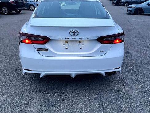 Used 2023 Toyota Camry SE w/ Cold Weather Package FWD image 7
