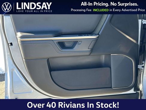 Used 2025 Rivian R1S Adventure AWD/4WD image 9